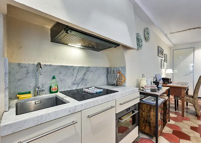 Baian Apartmán Janov
